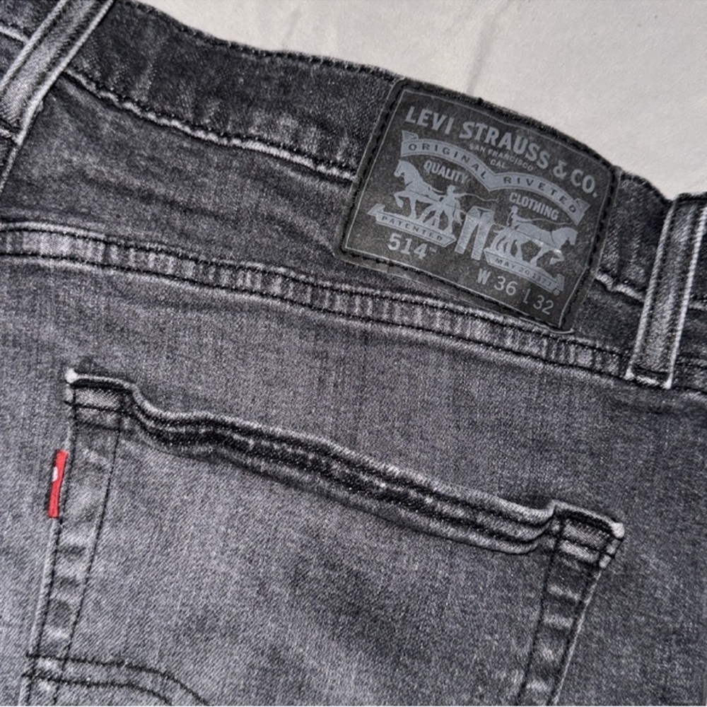 LEVIS SHORTS - Picture 3 of 5